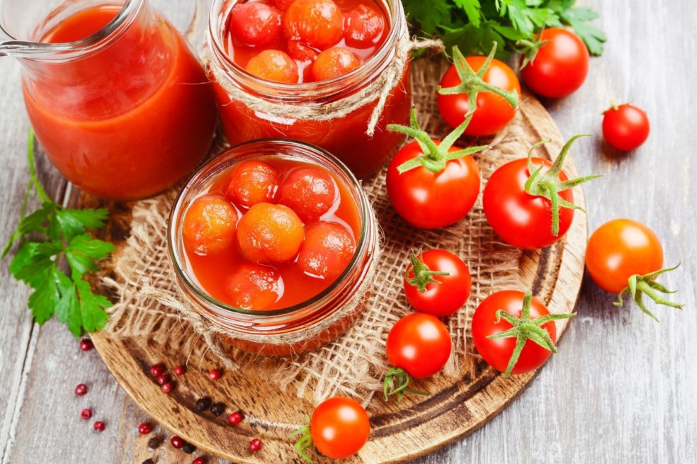 zavárané paradajky