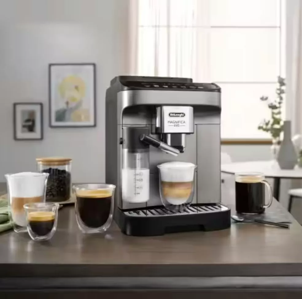 Kávovar Delonghi Magnifica Evo