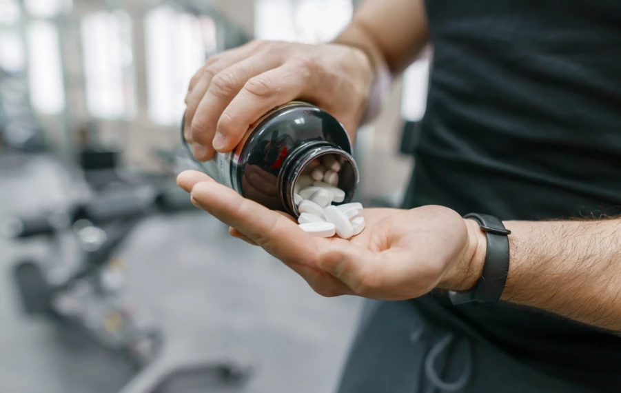 Užívanie fitness doplnkov a akné