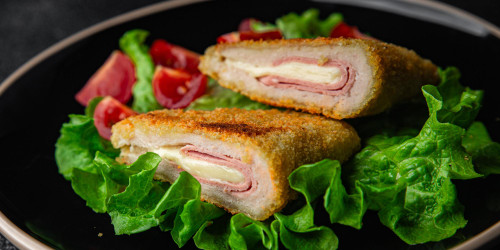 Cordon bleu ako v špičkovej reštaurácii: Ako pripraviť tento úžasný plnený rezeň?