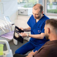 Zubné implantáty v ProSmile Clinic – prečo si ich dať spraviť práve u nás