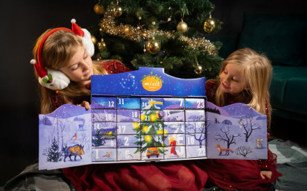 Mixit Mega Adventný kalendár 2025 s farebnými krabičkami a vianočným motívom Fantastické zvieratká