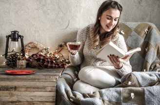 Knižné novinky november 2025: Príbehy, ktoré rozžiaria každý deň