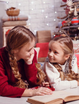 Najlepšie knihy na Vianoce 2025: Tipy pre celú rodinu