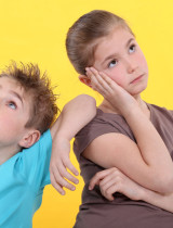 Ako riešiť neustále hádky medzi súrodencami? Užitočné tipy pre zúfalých rodičov!