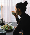 Čo je mindful eating? 5 návykov, ktoré môžu zmeniť spôsob, akým jete
